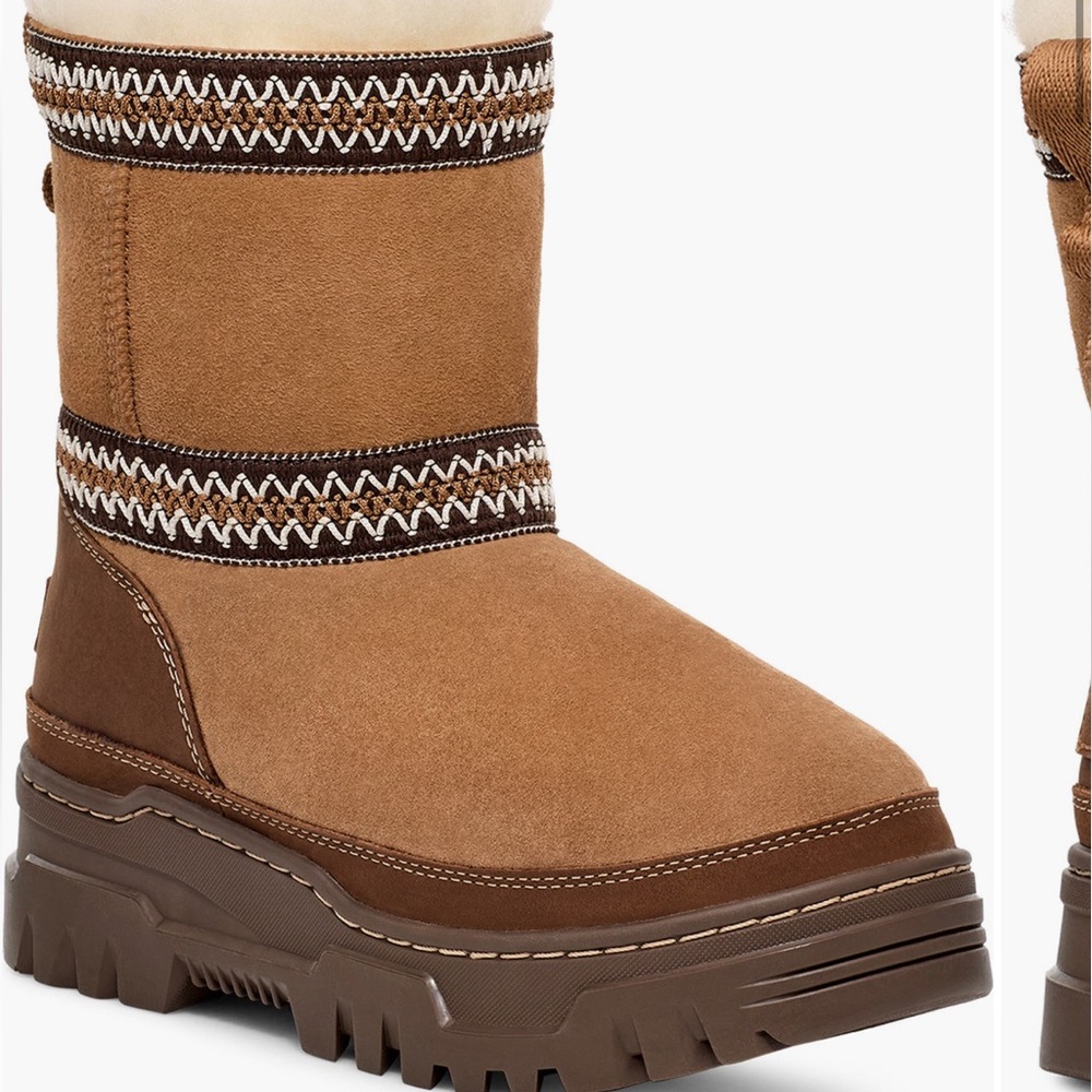 NEW UGG Trailgazer Short Classic Boots $220 msrp  Size 9 Women's